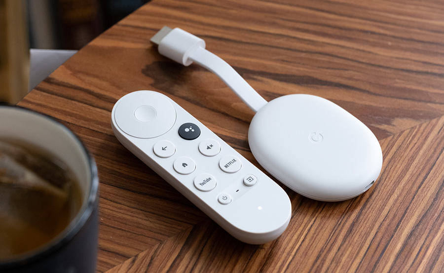 Chromecast vs. Smart TVs: Which is Better for IPTV?